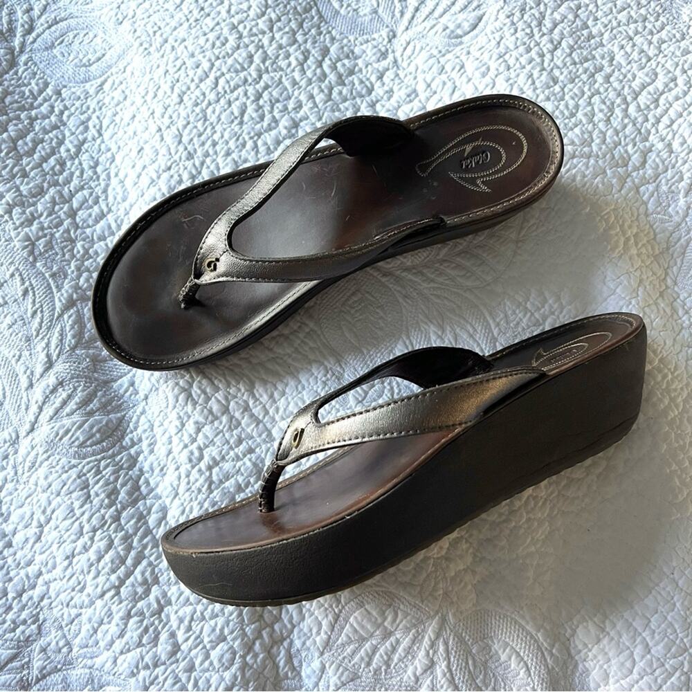 OluKai Brown Metallic Wedge Thong Sandals